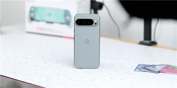 iPhone 17 Air设计致敬谷歌Pixel！谷歌发广告暗讽