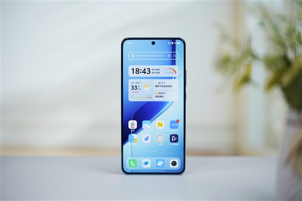 最强2K直屏手机！iQOO Neo10 Pro+图赏