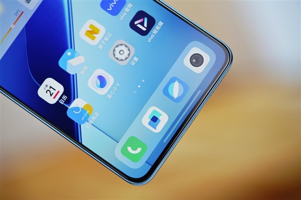 最强2K直屏手机！iQOO Neo10 Pro+图赏