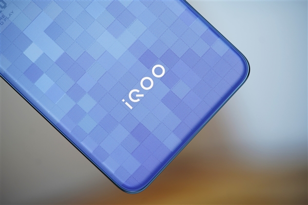 最强2K直屏手机！iQOO Neo10 Pro+图赏