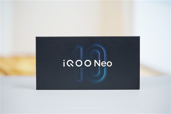 最强2K直屏手机！iQOO Neo10 Pro+图赏