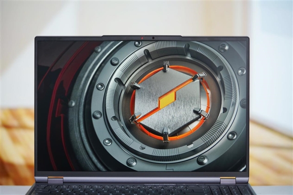 锐龙9 9955HX3D+RTX 5090双绝！机械革命苍龙16 Ultra图赏